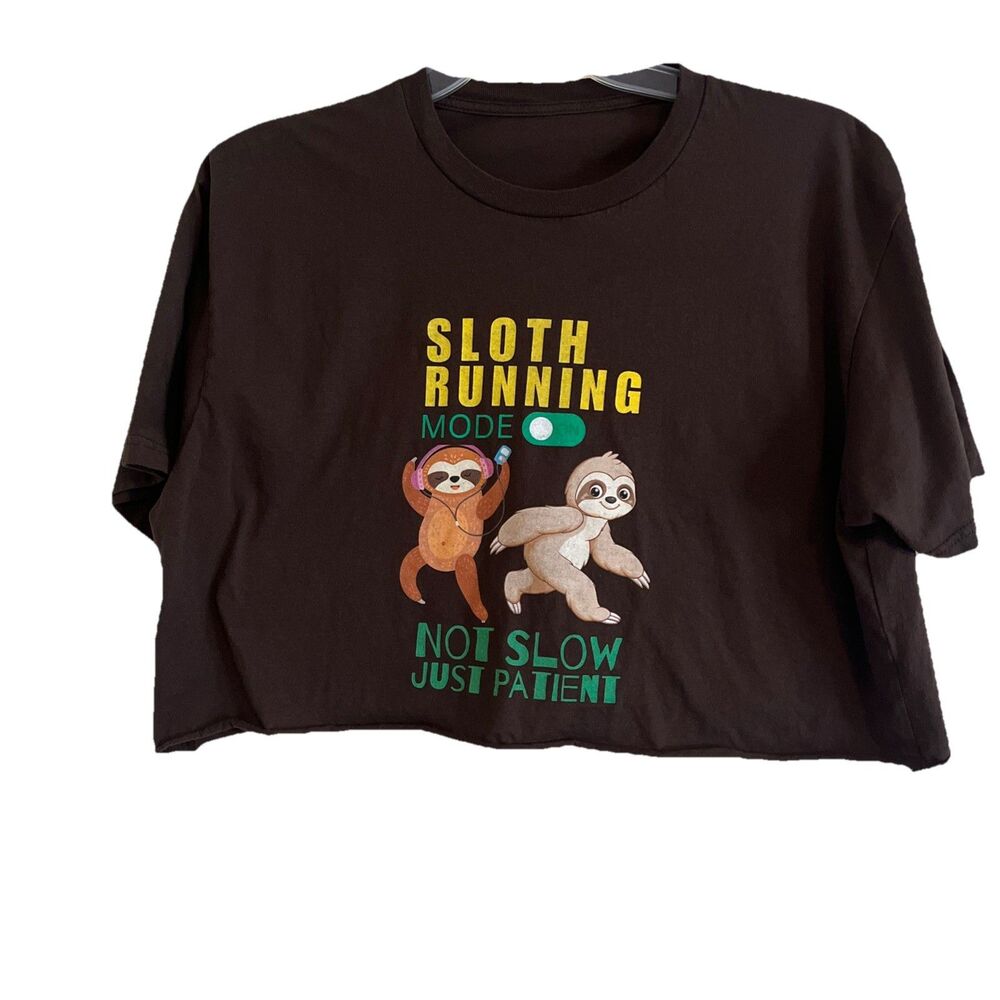 Sloth Running Mode Tee Womens XL Brown Green Graphic T-shirt Cropped Gym Workout